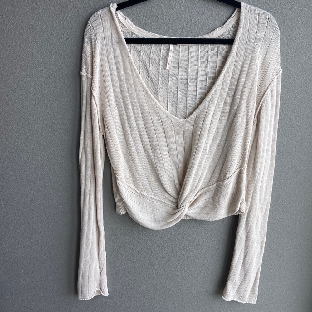 FREE PEOPLE FRONT CROSS SWEATER